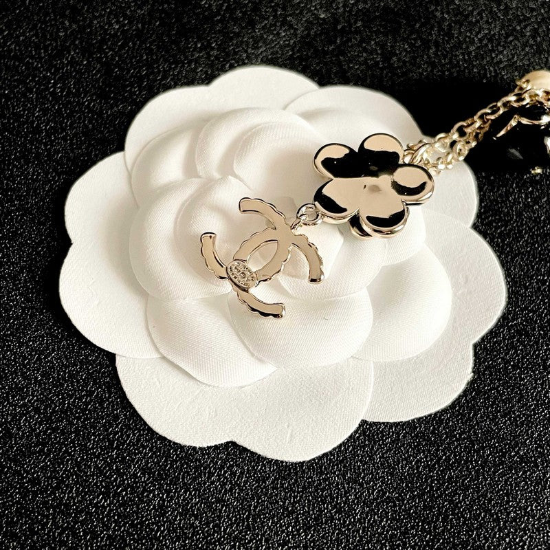 CC Black Flower Diamond Pendant Necklace