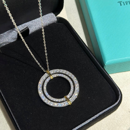 Tiff Edge Circle Diamond Pendant Necklace