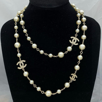 CC Pearl Long Necklace