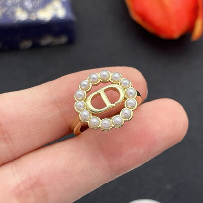 CD Pearl Ring