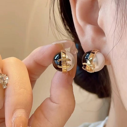 CC Black & White Ball Pearl Earrings
