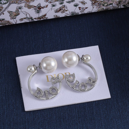 CD Tribales Pearl Earrings