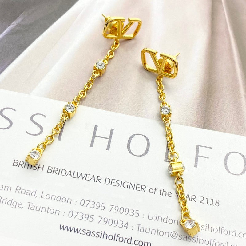 Vlogo Long Pearl Earrings