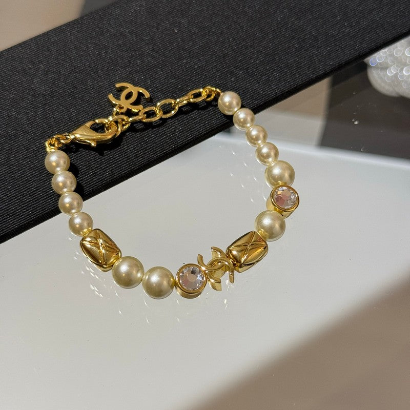 CC 26P Diamond Pearl Gold Bracelet