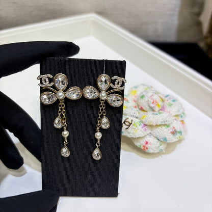 CC 26P Lucky Clover Crystal Long Earrings