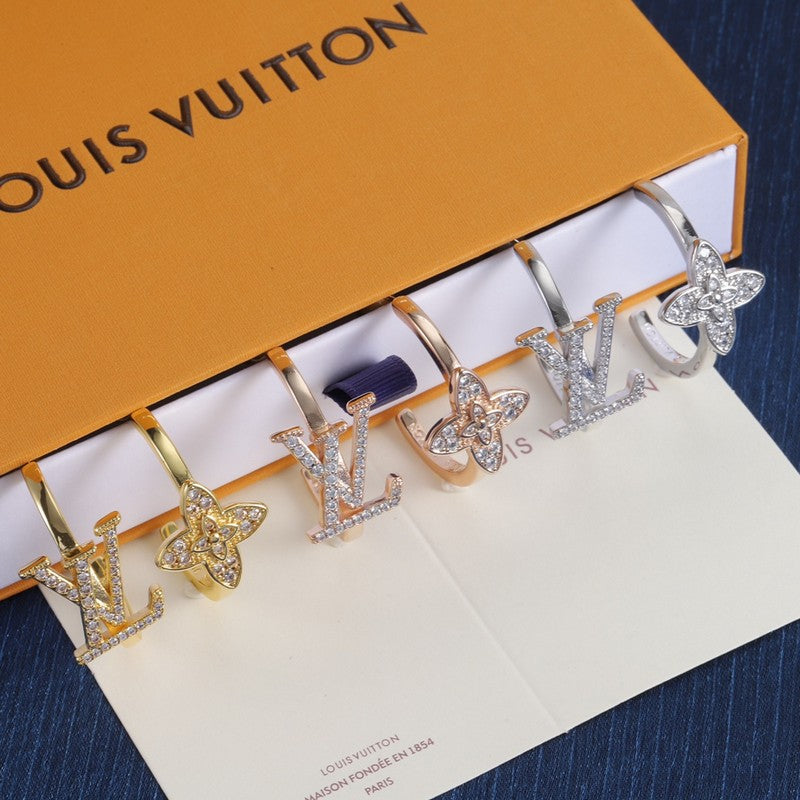 Louis Diamond Circle Gold Earrings