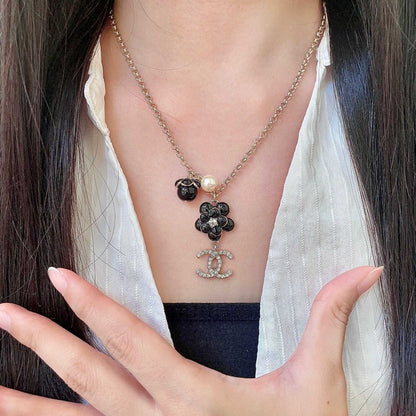 CC Black Flower Diamond Pendant Necklace