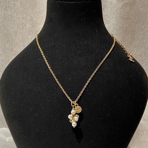 CC 26P Vintage Grape Pendant Necklace