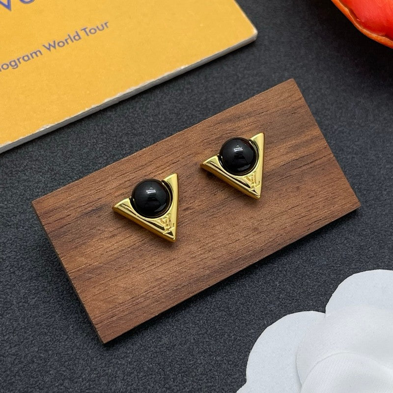Louis Essential V Black Earrings