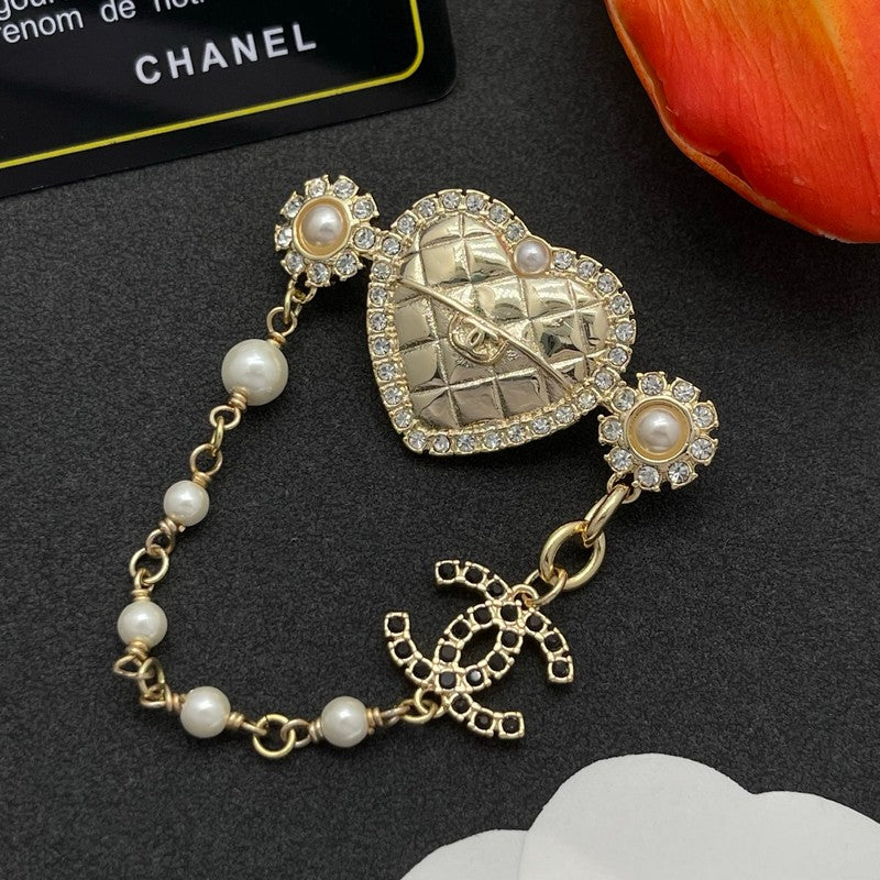 CC Pearl Heart Chain Brooch