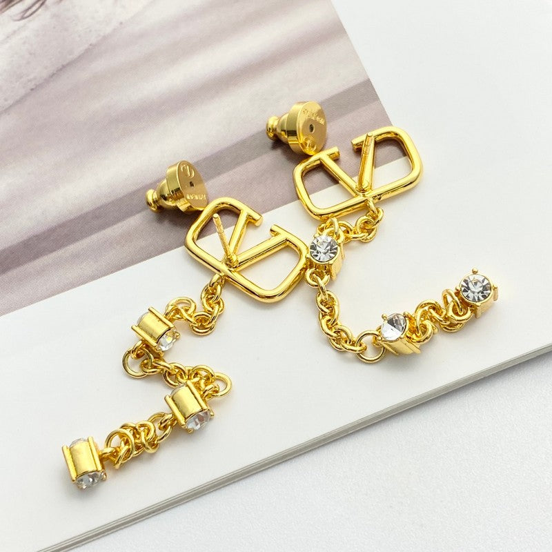 Vlogo Long Pearl Earrings