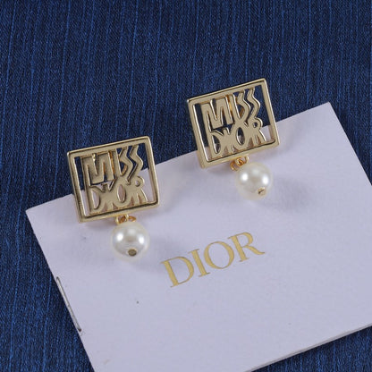 CD Miss Pearl Gold Earrings