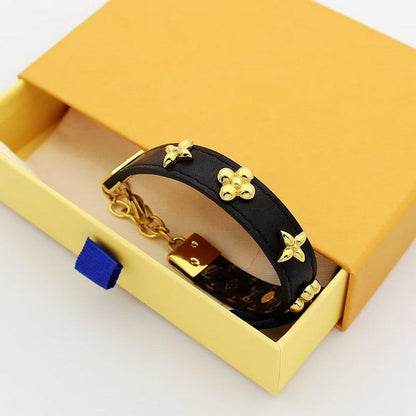 Louis Fleurs Rivets Bracelet