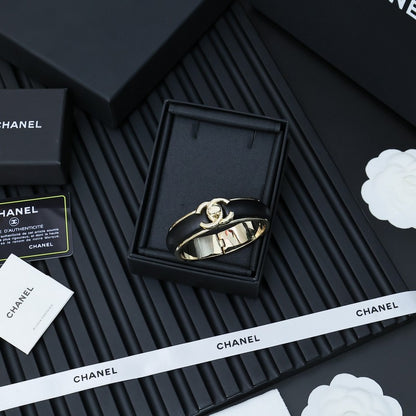 CC Black Leather Gold Bracelet