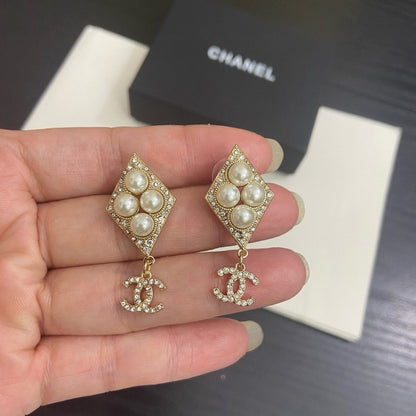 CC Rhombic Pearl Pendant Earrings