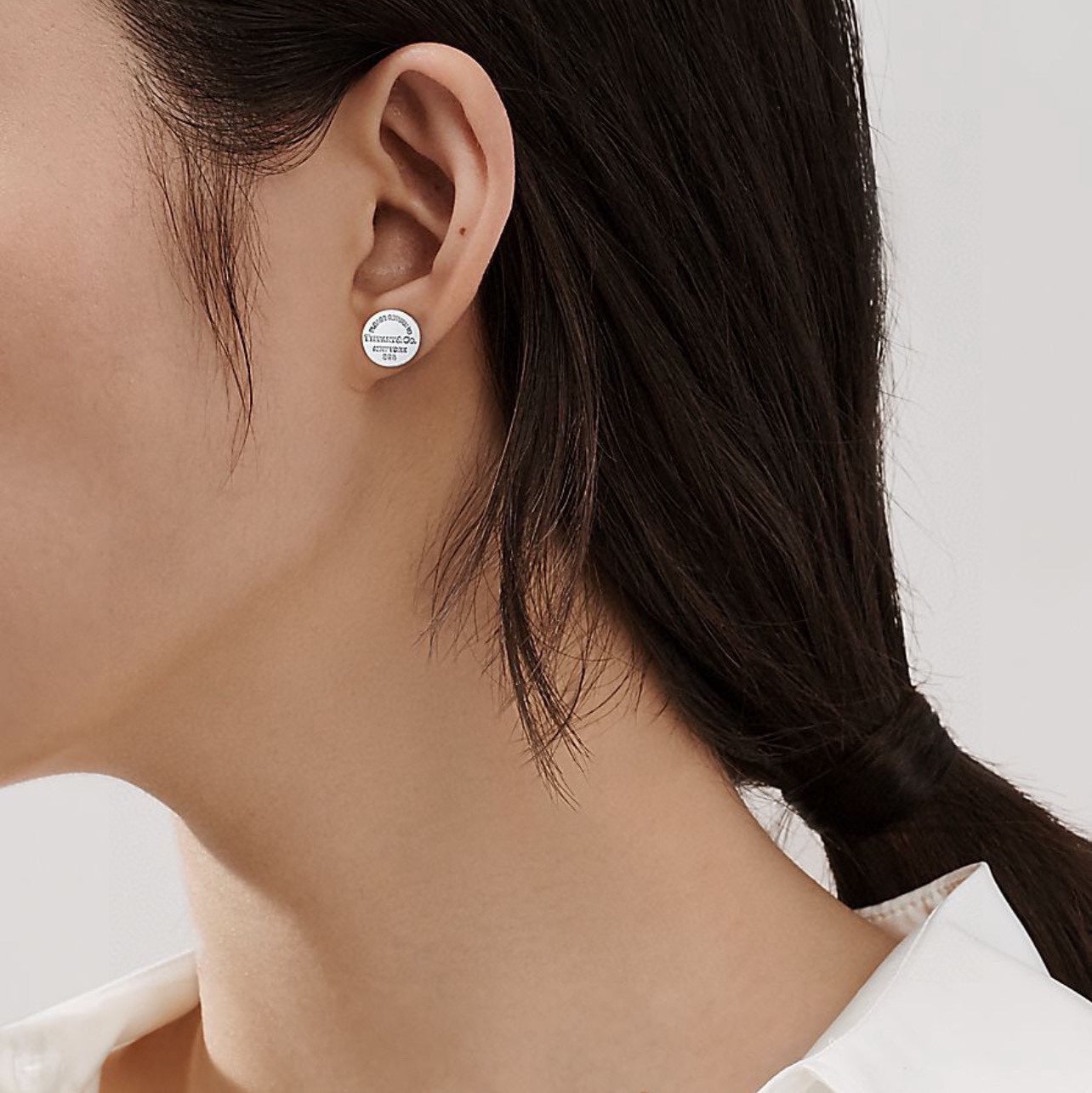 Tiff Circle Stud Earrings