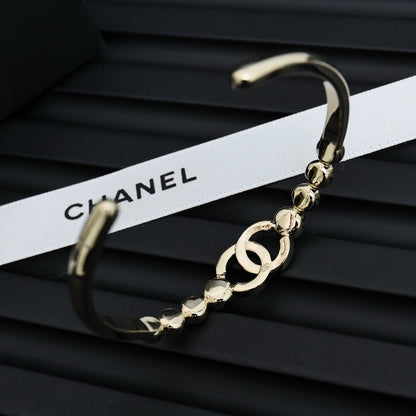 CC 25P Diamond Logo Bracelet