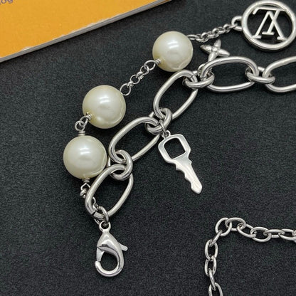 Louis Pearl Lock Gold Bracelet