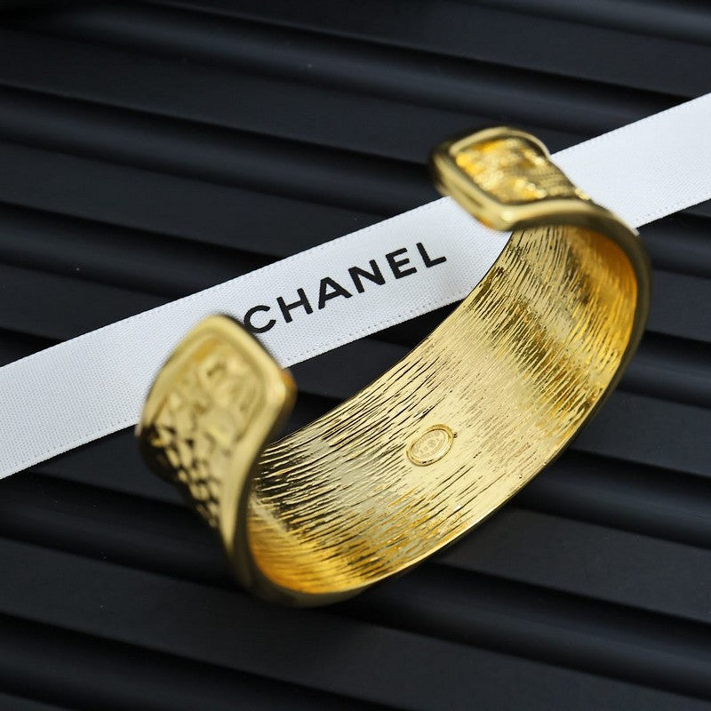 CC 2025 Vintage Wide Cuff Bracelet