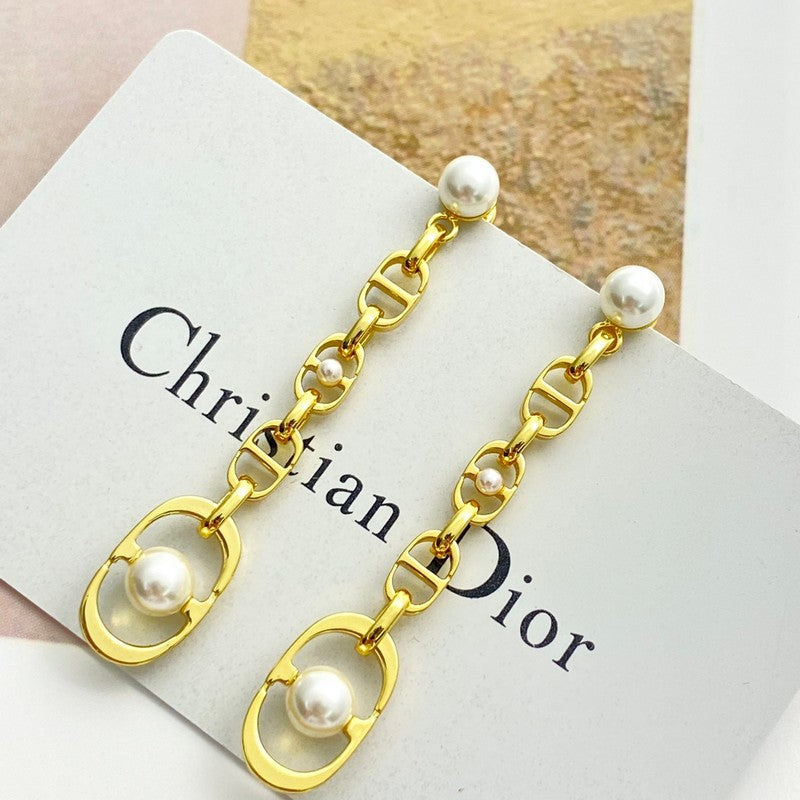 CD Pearl Gold Tassel Earrings