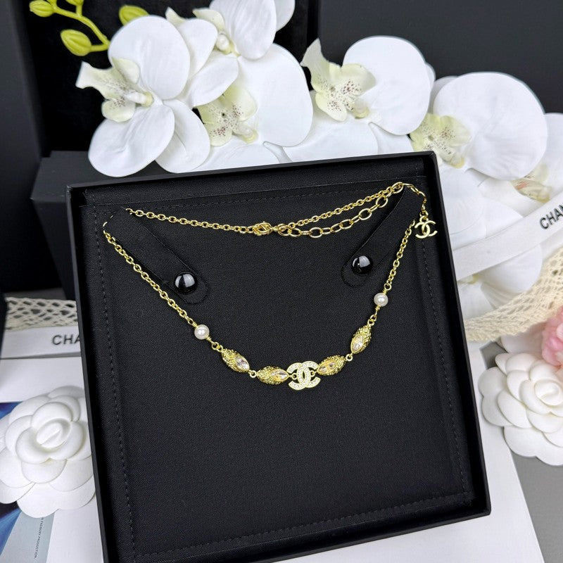 CC 26C Crystal Gold Necklace
