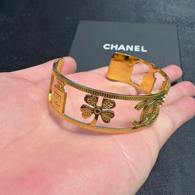 CC Clover Wide Bracelet