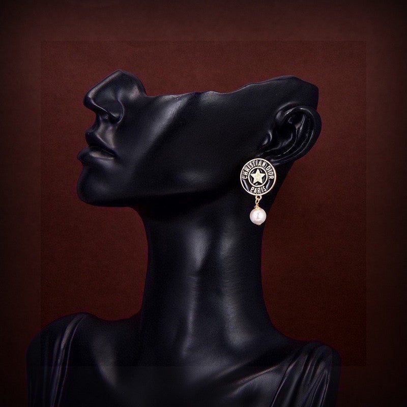 CD Tribales Pearl Earrings