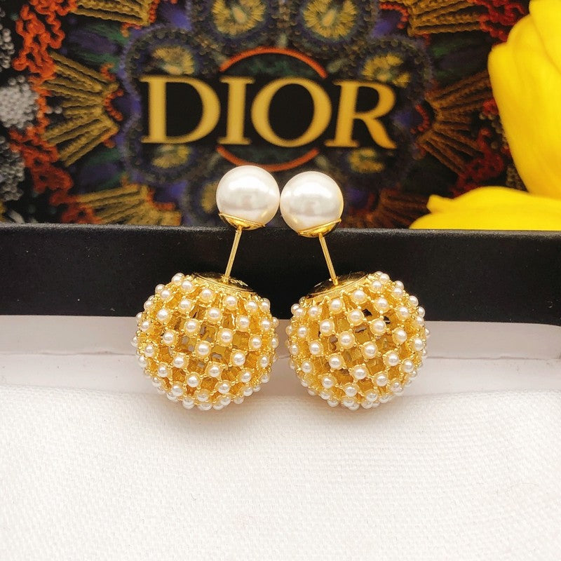 CD Tribales Faux Pearl Earrings