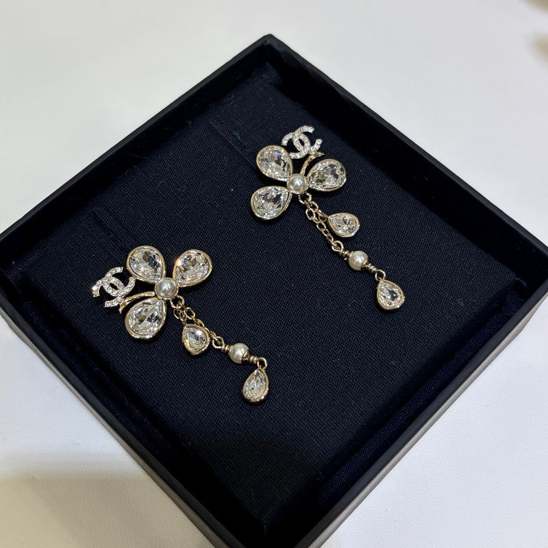 CC 26P Lucky Clover Crystal Long Earrings