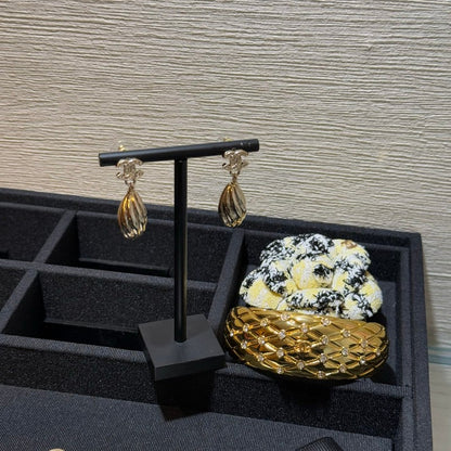 CC 26P Gold Drop Earrings