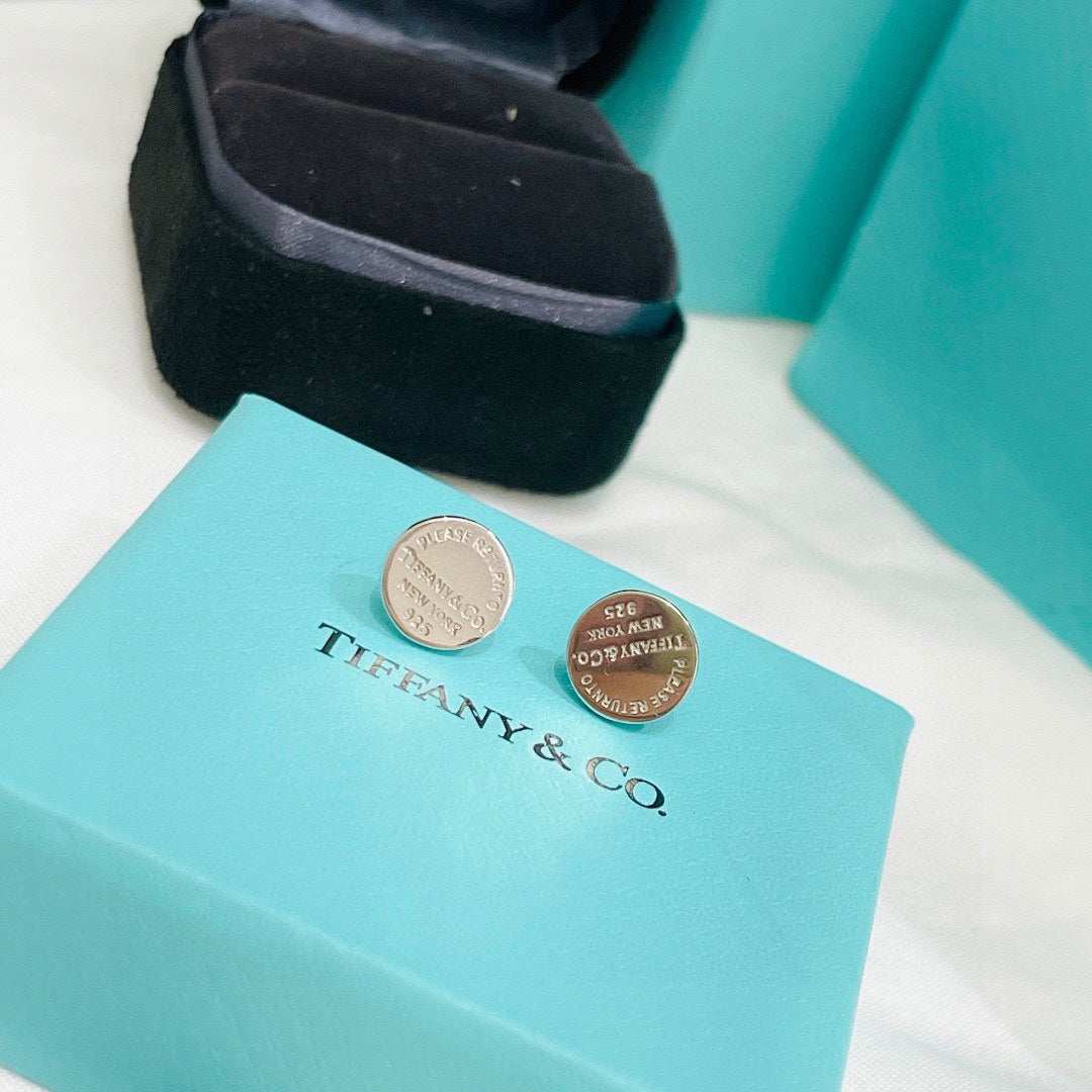 Tiff Circle Stud Earrings
