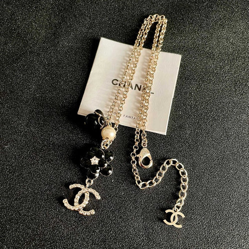 CC Black Flower Diamond Pendant Necklace